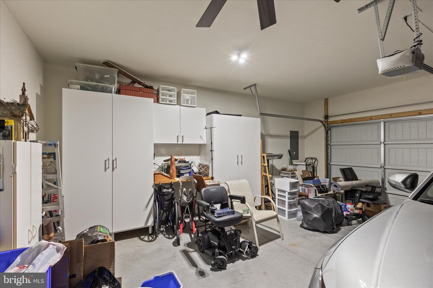 415 Hawthorn Lane #3 photo 28