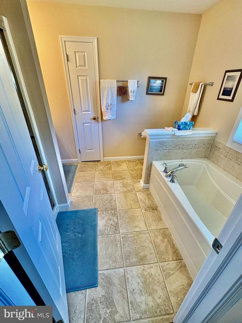 102 Heather Glen Dr photo 12