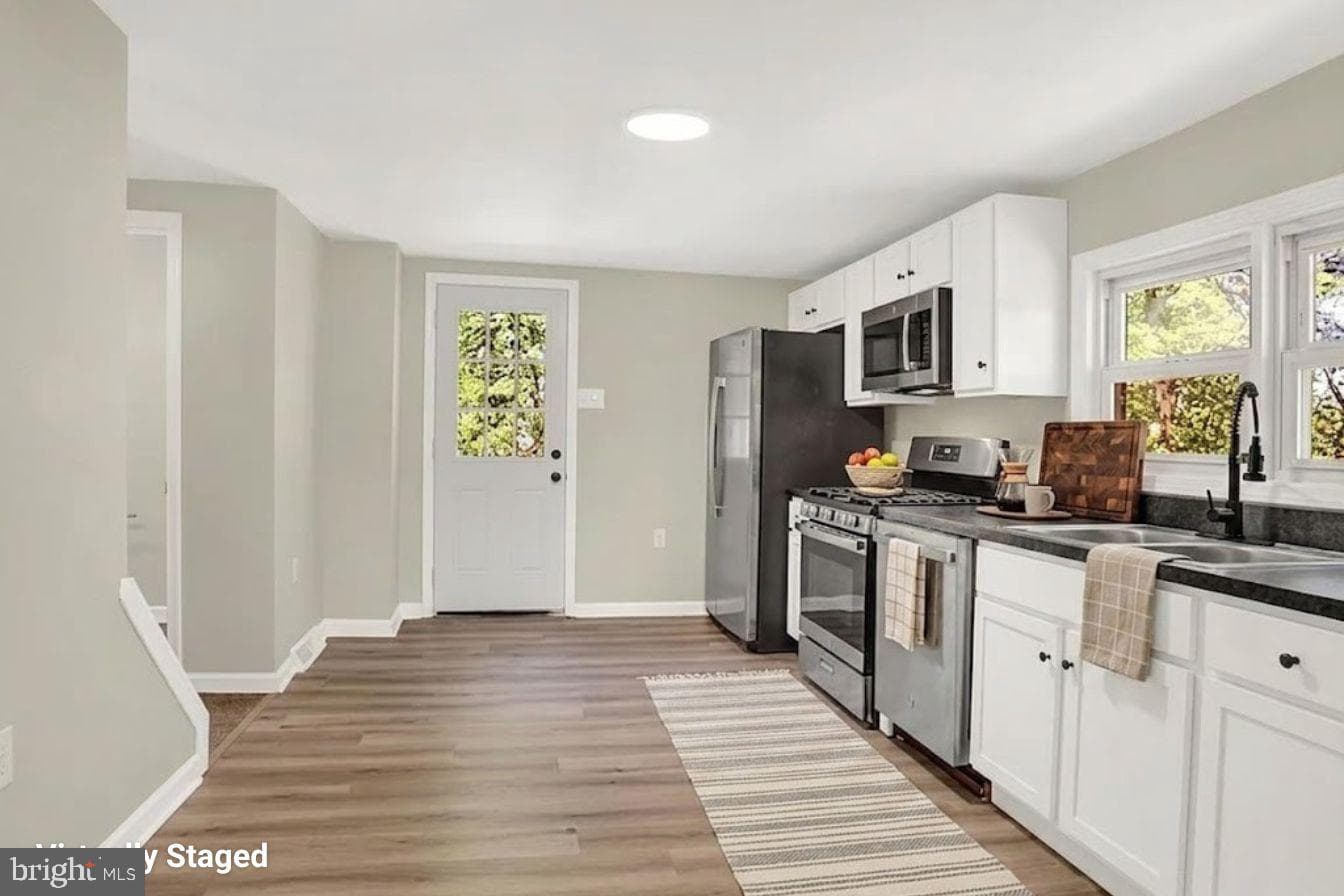 15 Pear Avenue photo 16