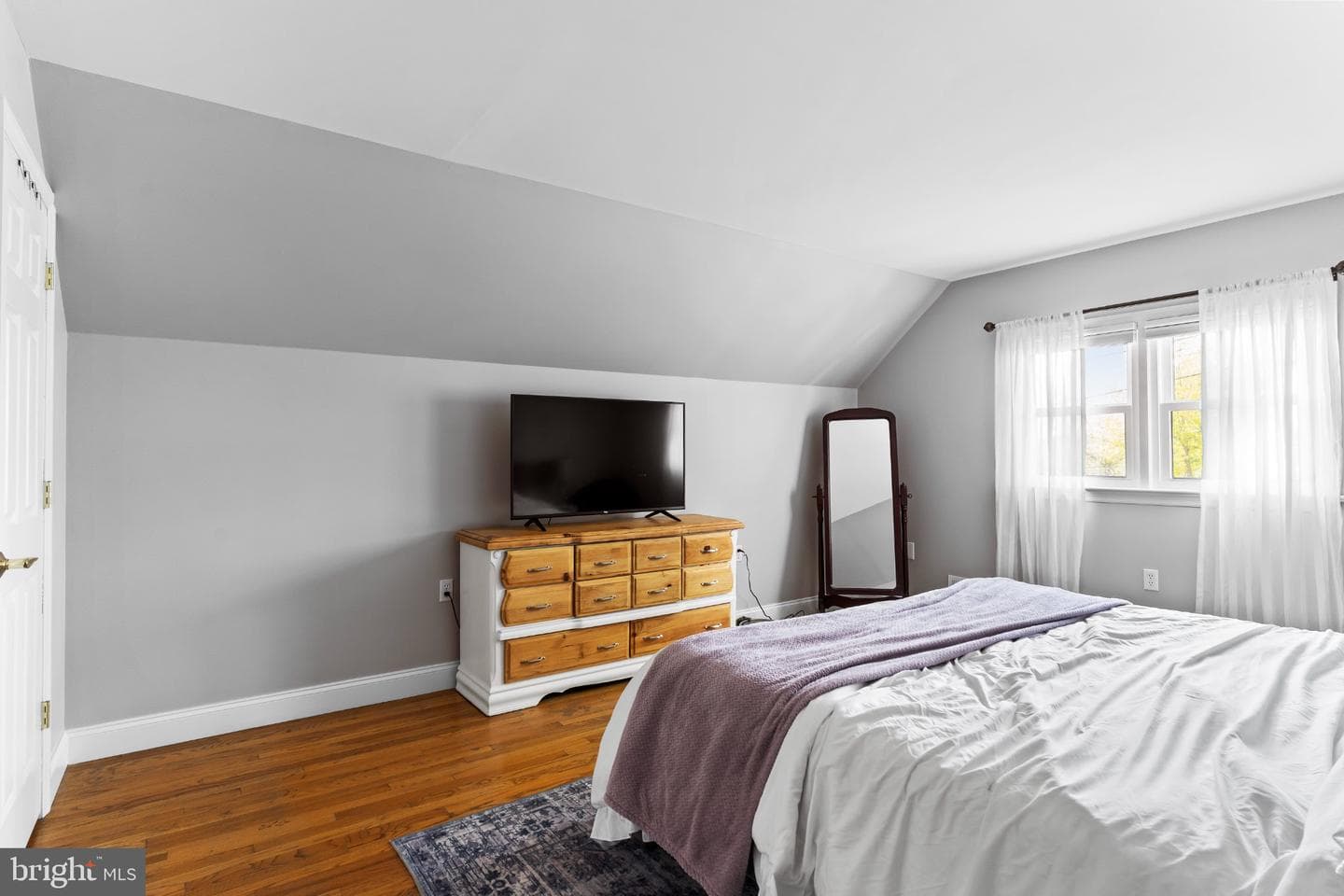 60 Bunker Lane photo 25