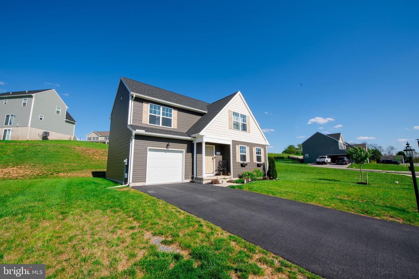 1090 Alder Court