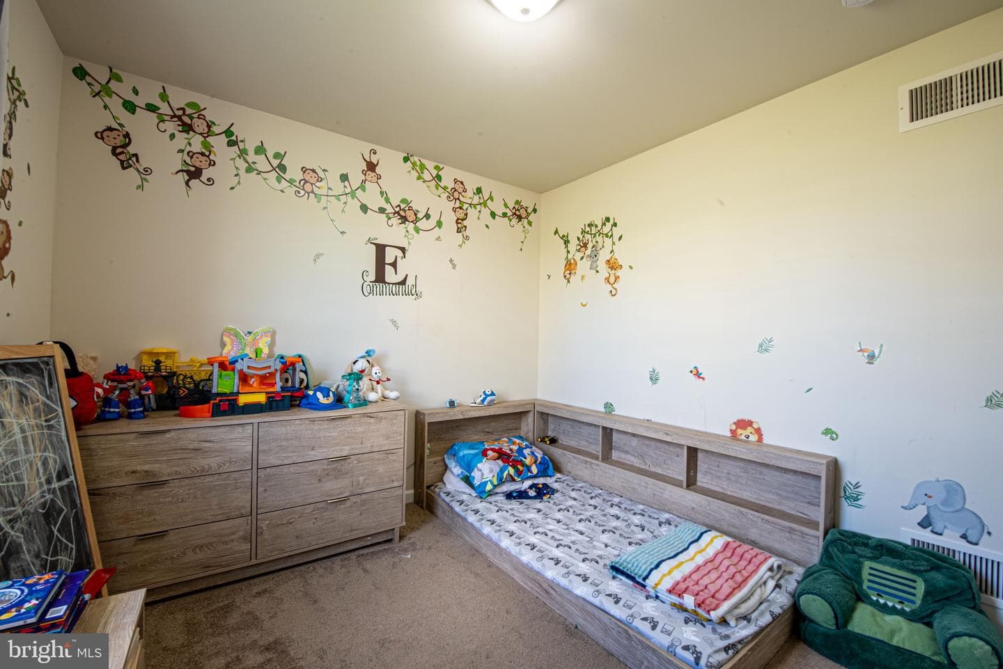1090 Alder Court photo 24