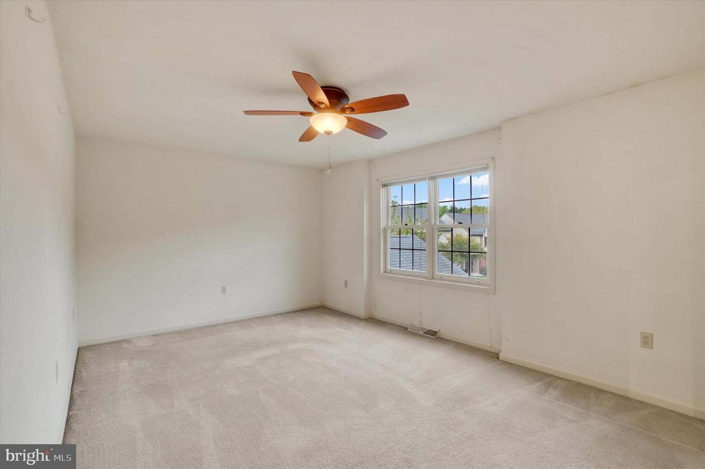56 Jean Lo Way photo 18