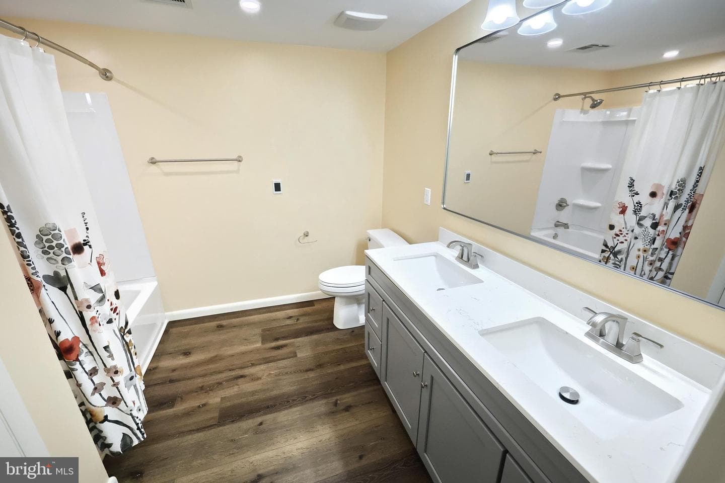 2505 Hepplewhite Drive photo 28