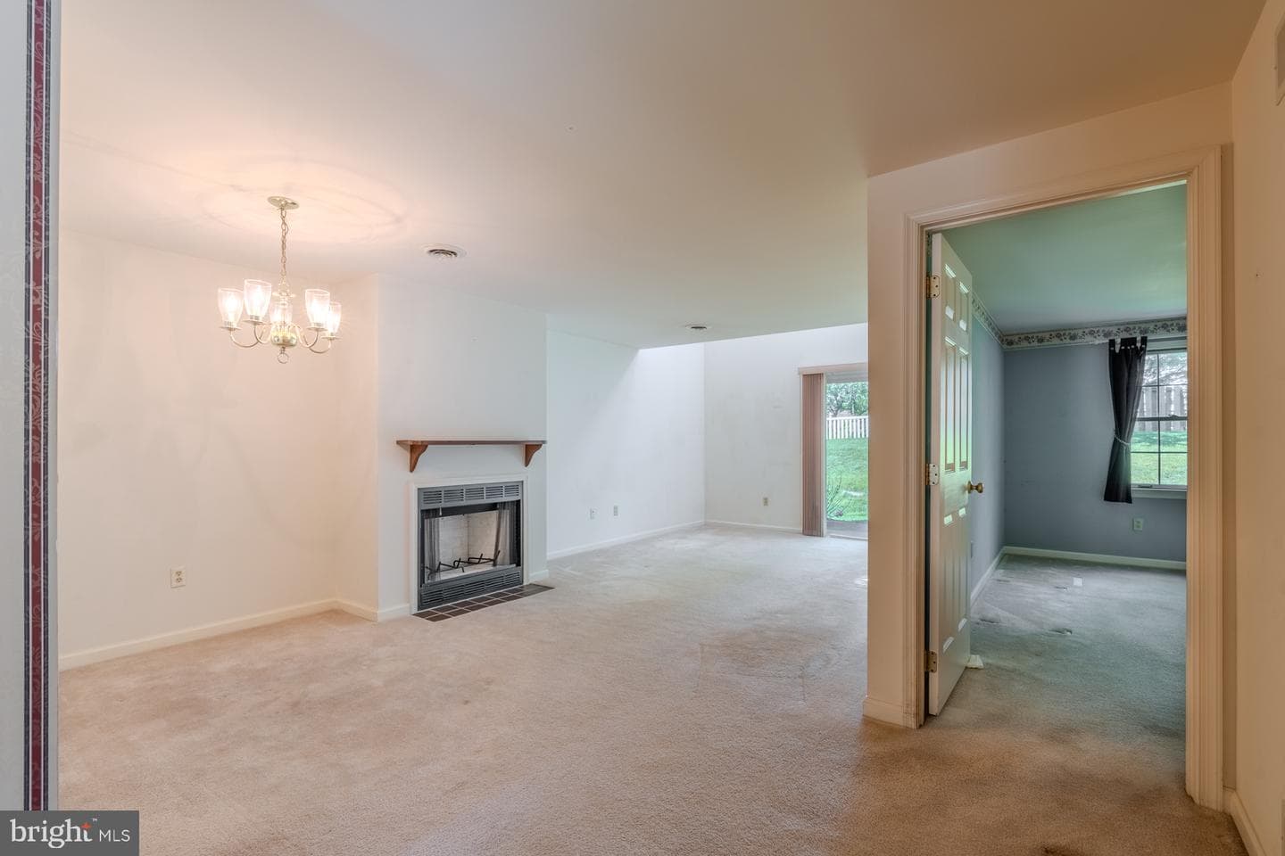 305 Stonegate Road photo 15