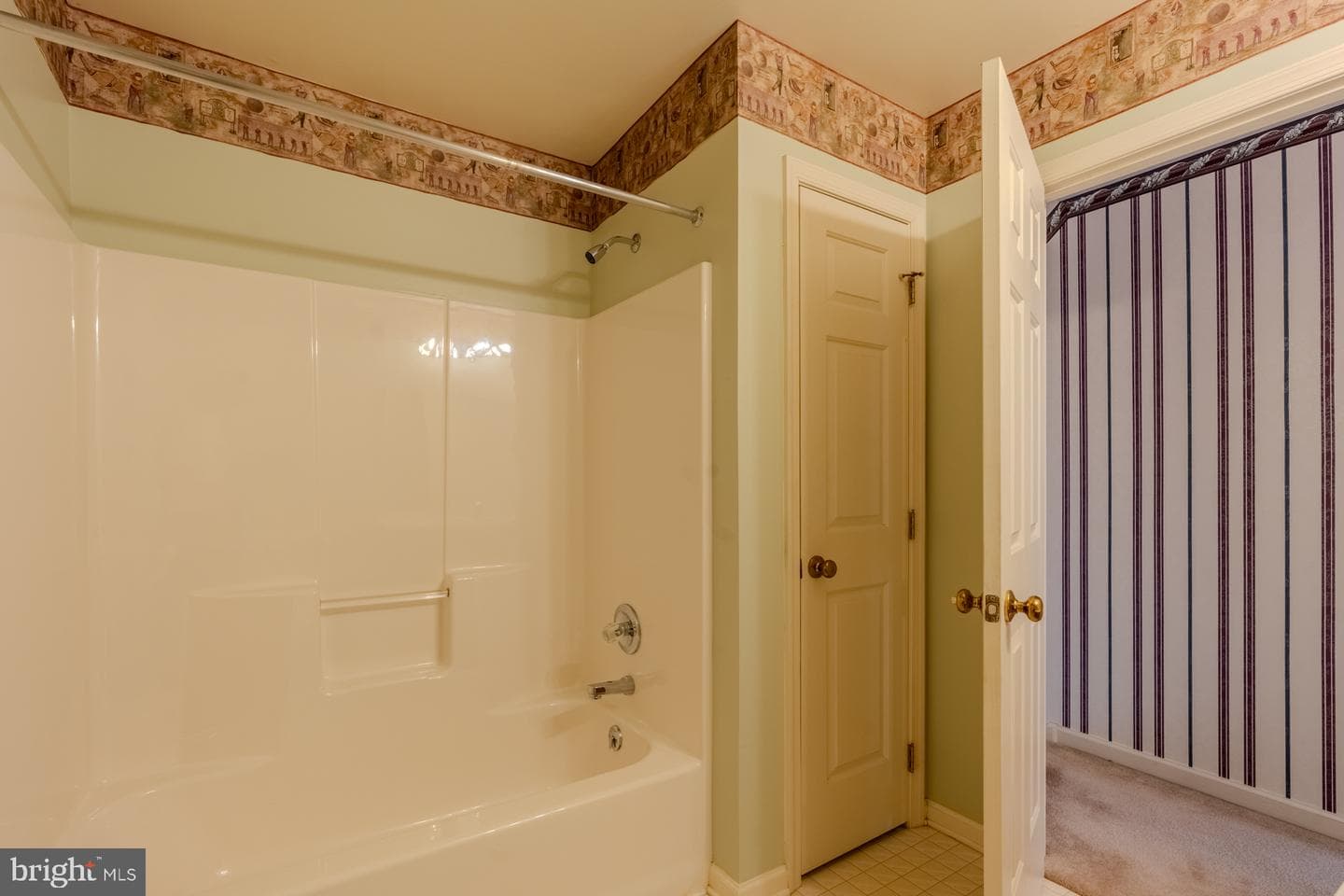 305 Stonegate Road photo 25