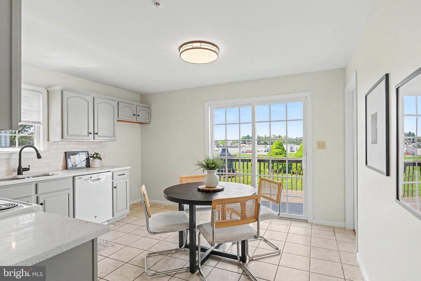 1443 Wanda Drive photo 12