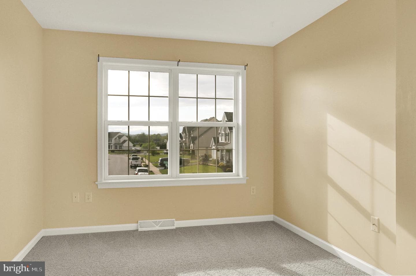552 Soapstone Lane photo 28