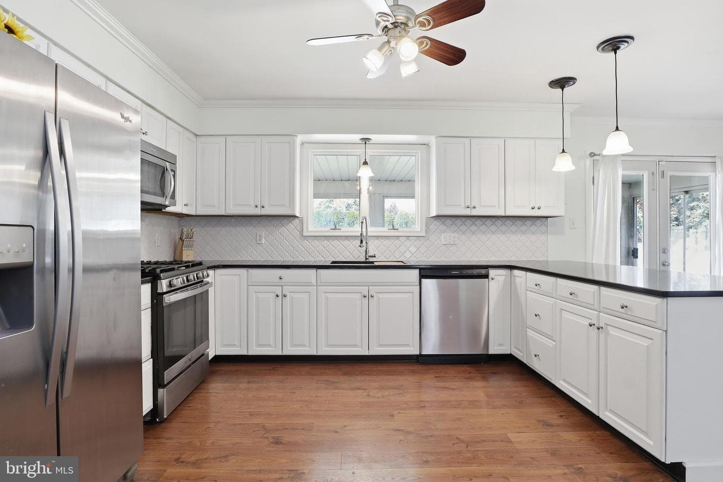 400 White Rose Lane photo 15