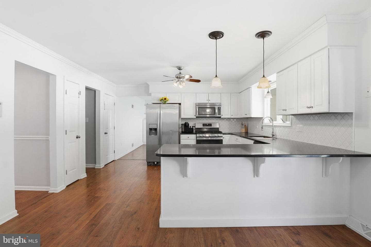 400 White Rose Lane photo 19