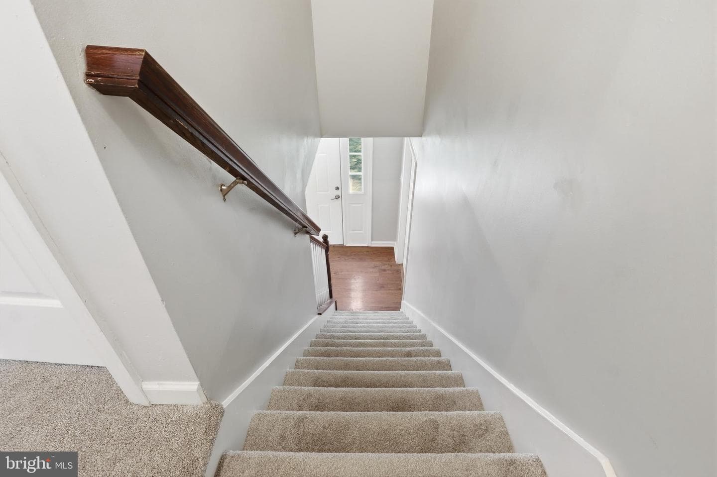 400 White Rose Lane photo 39