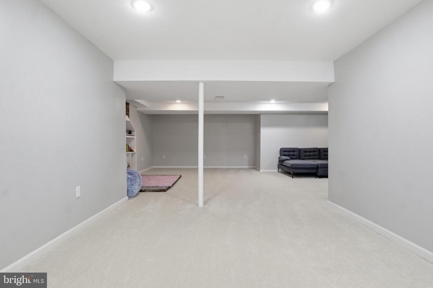 400 White Rose Lane photo 40