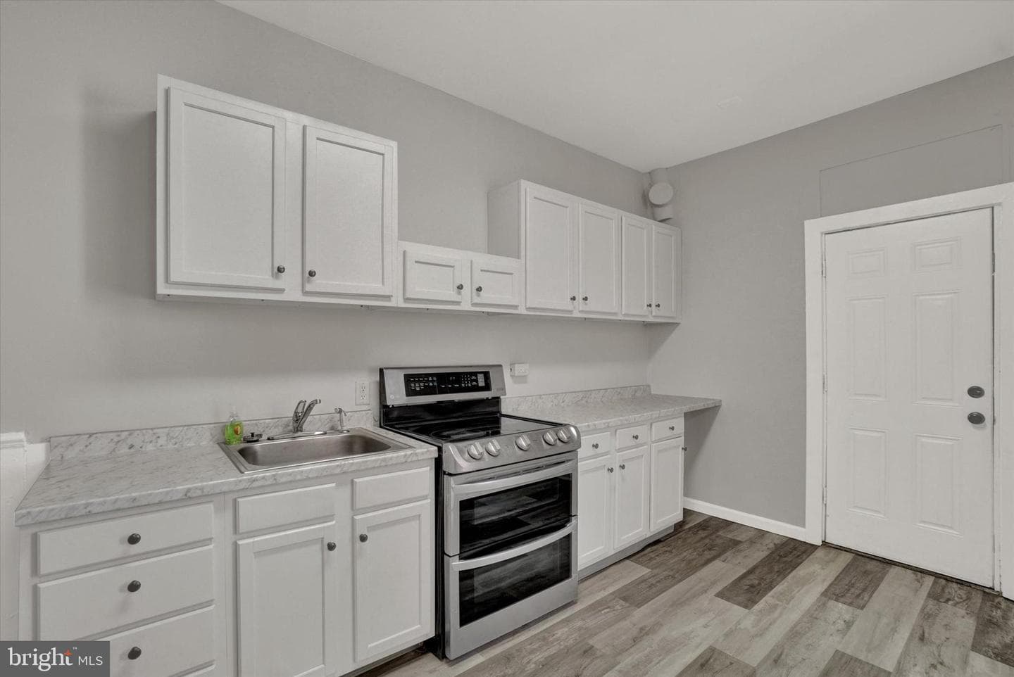 625 Lincoln Street photo 8