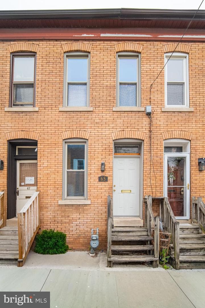 65 N Franklin Street photo 2