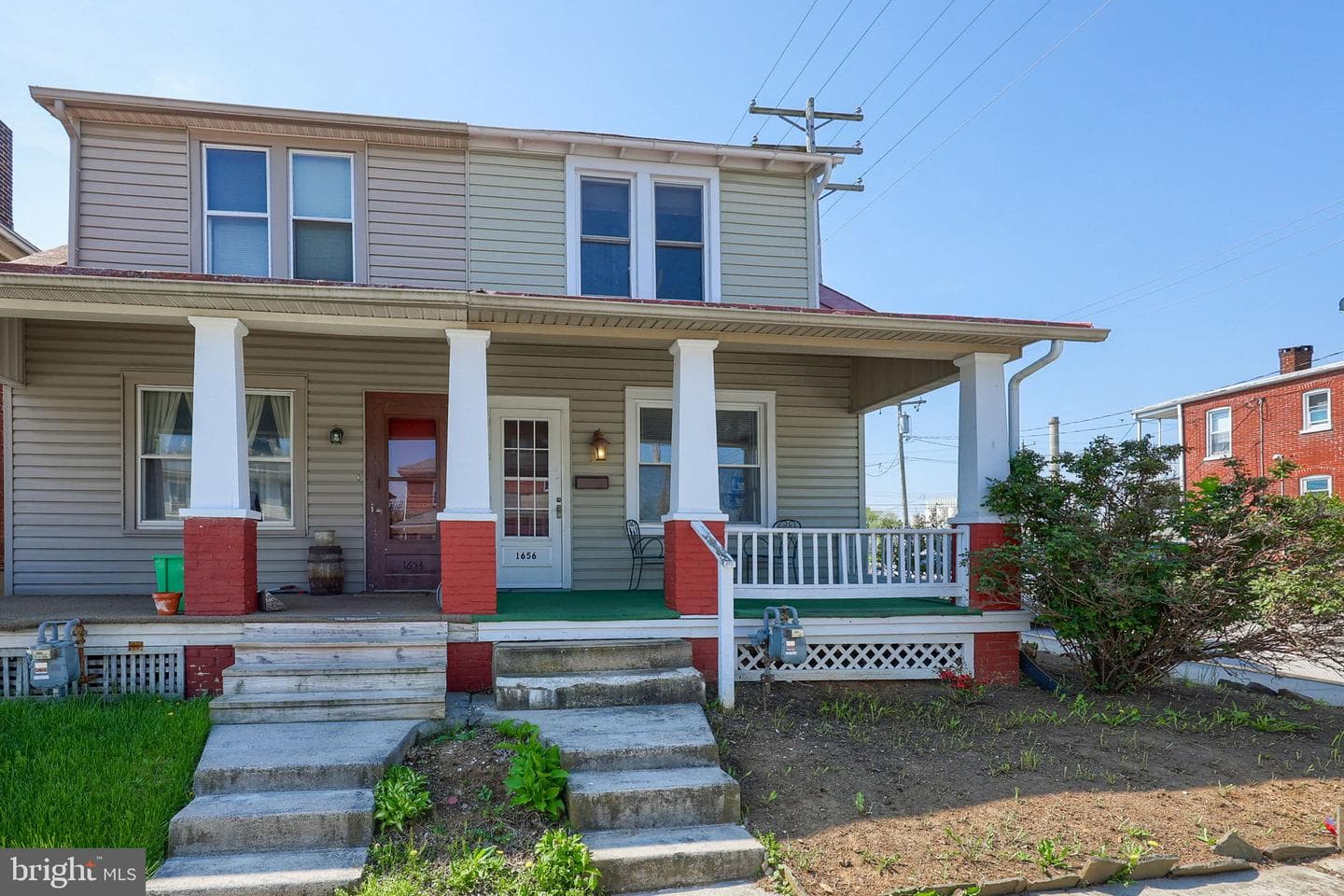 1656 Monroe Street