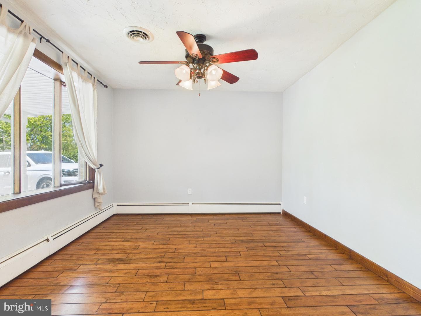 6105 Eyster Avenue photo 15