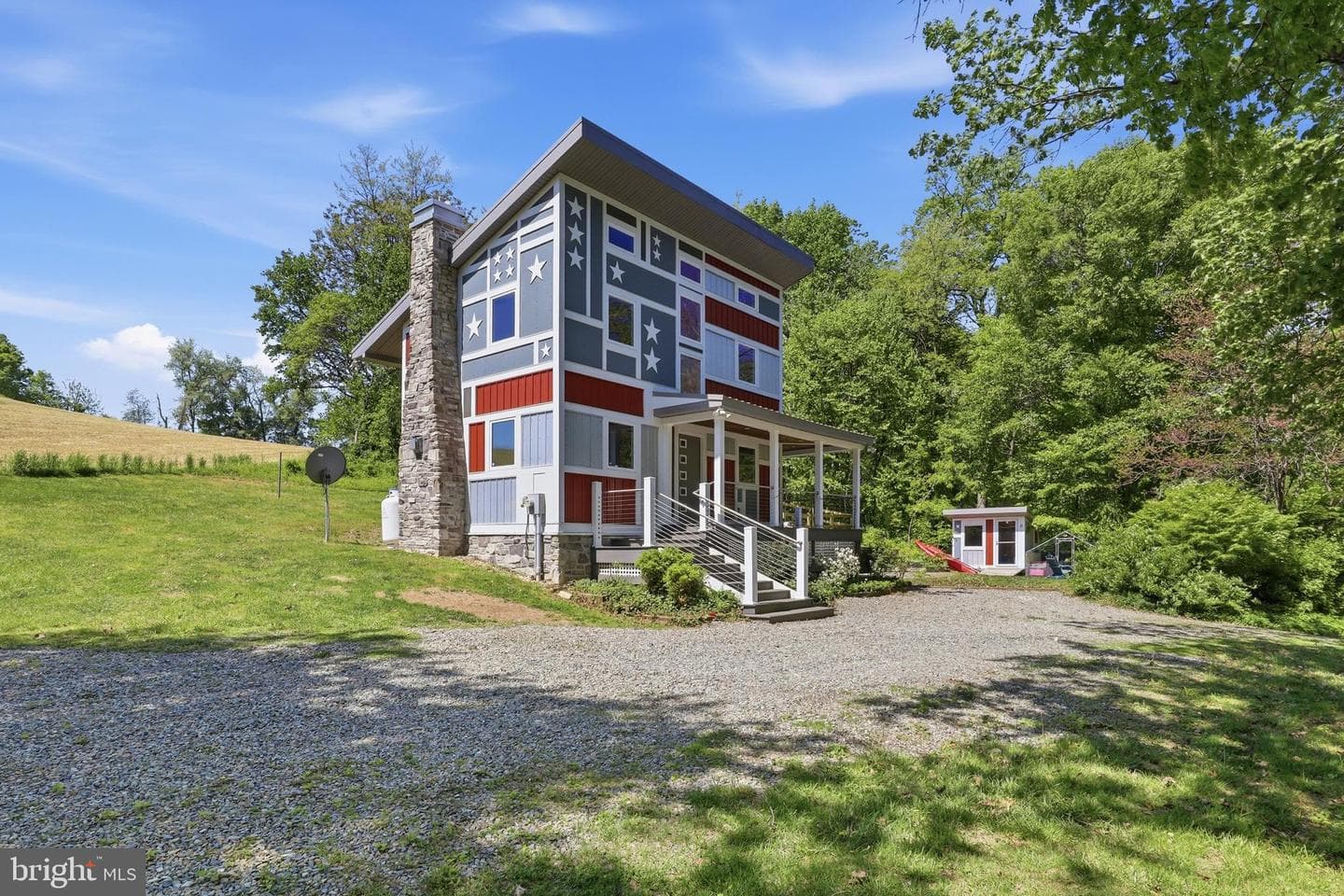 293 Grove Road photo 3
