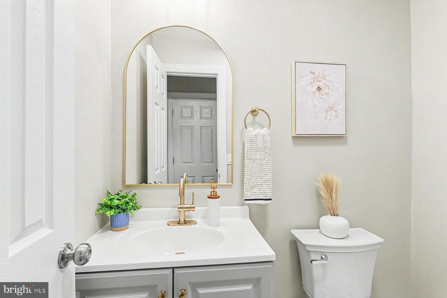 24 Rose Of Sharon Drive photo 14