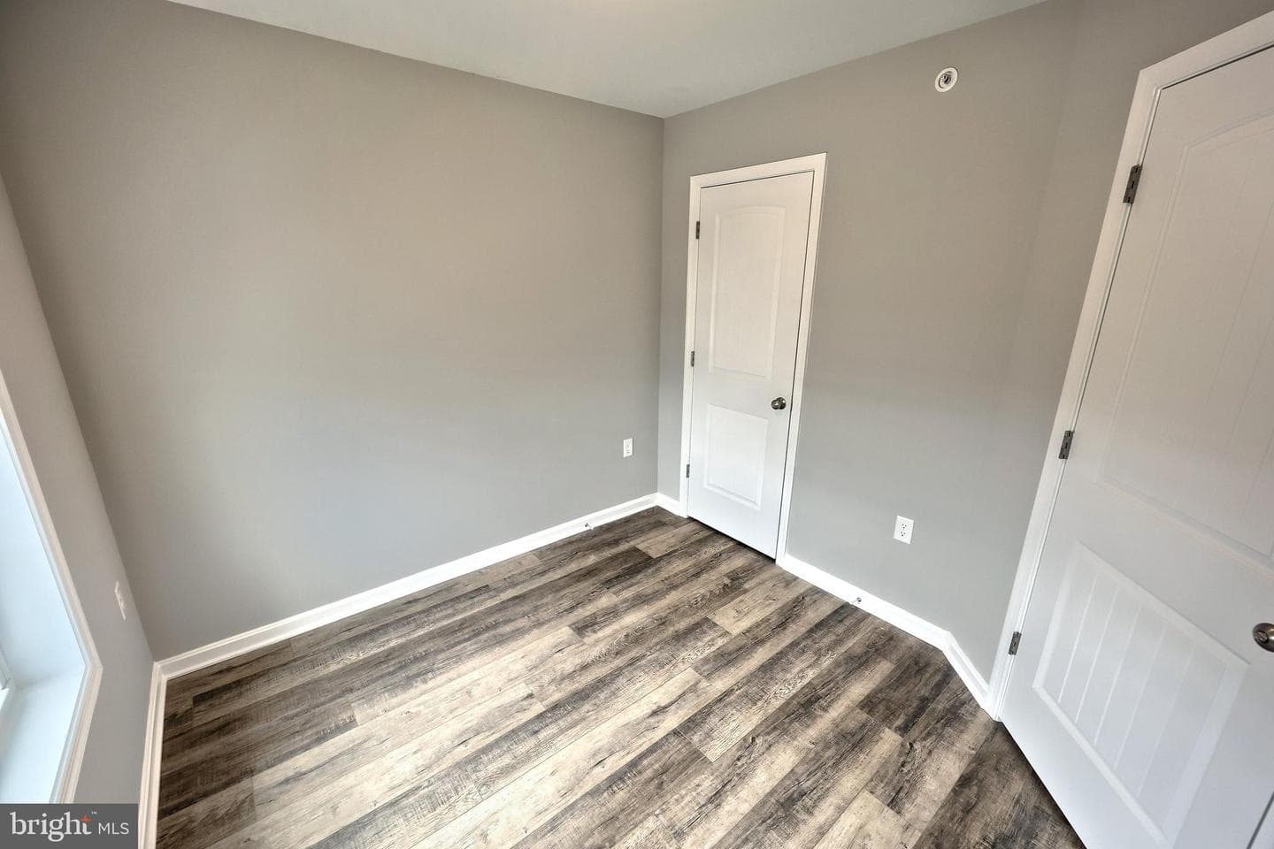 242 Hudson Blvd photo 16