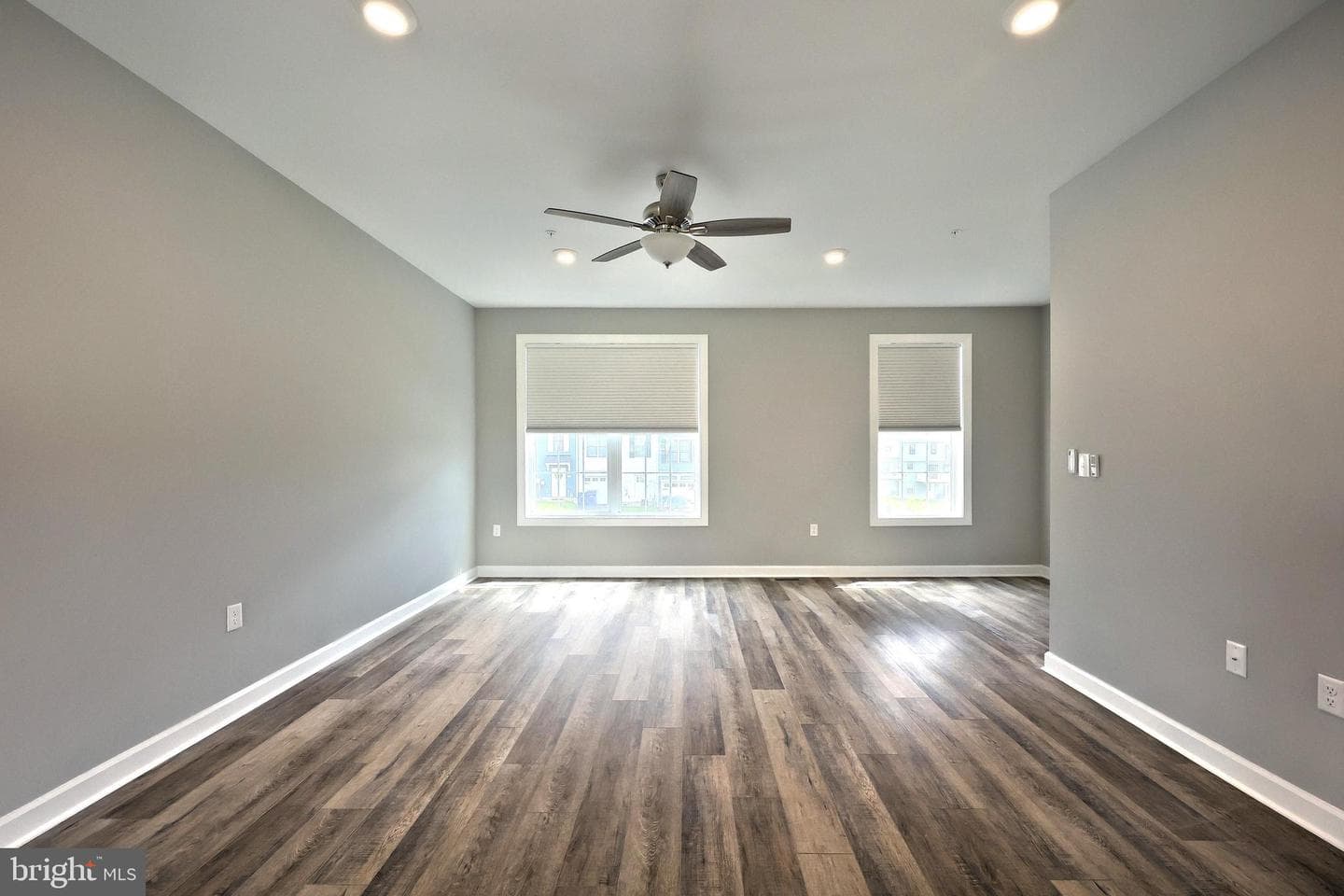 242 Hudson Blvd photo 8