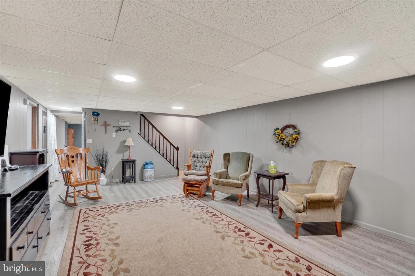 213 Lartry Drive photo 17
