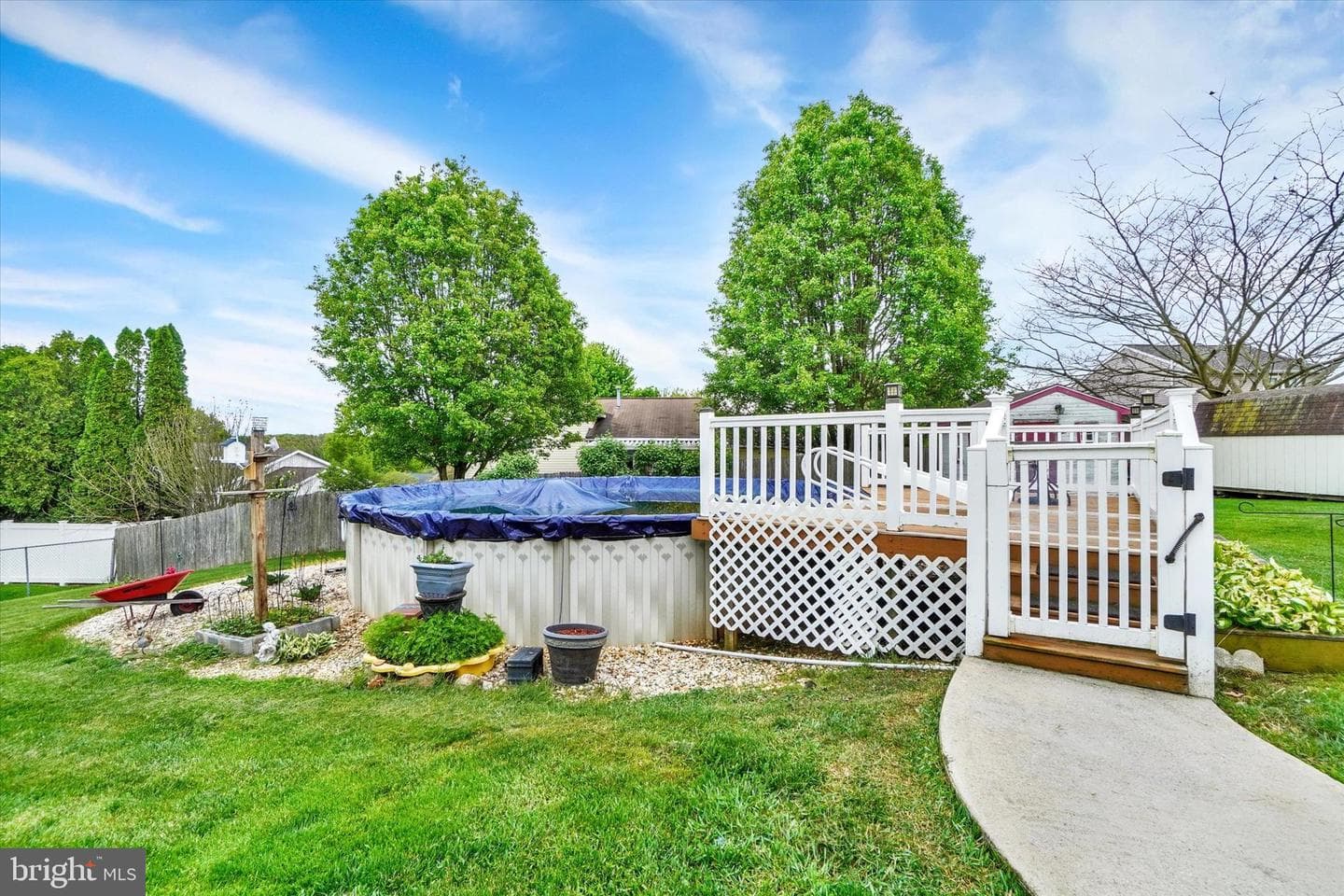213 Lartry Drive photo 24