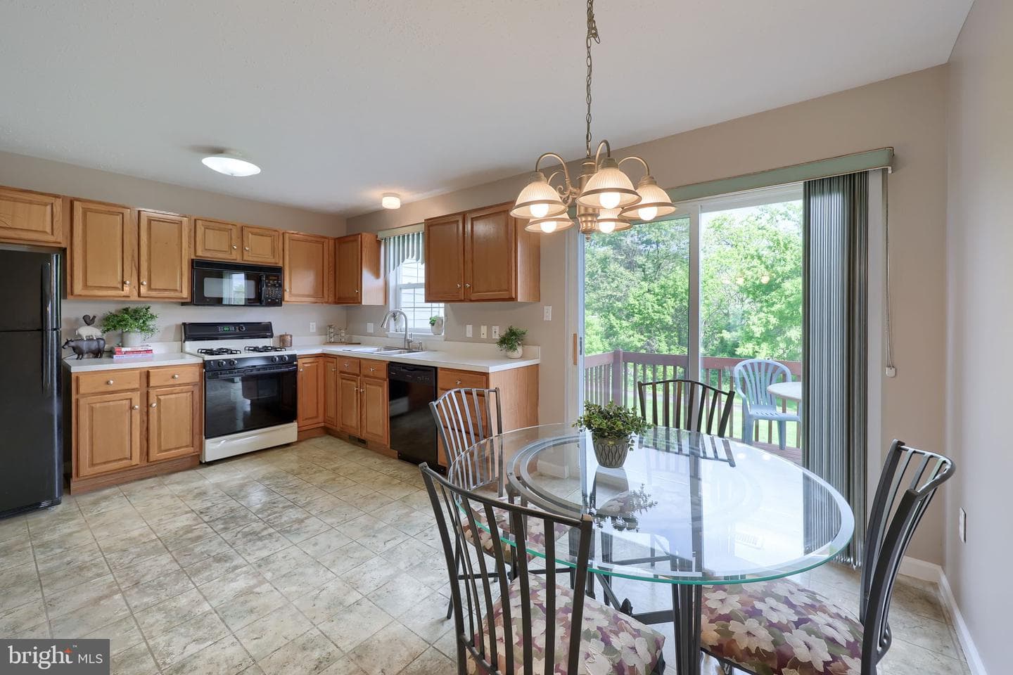 2833 Woodmont Drive photo 8