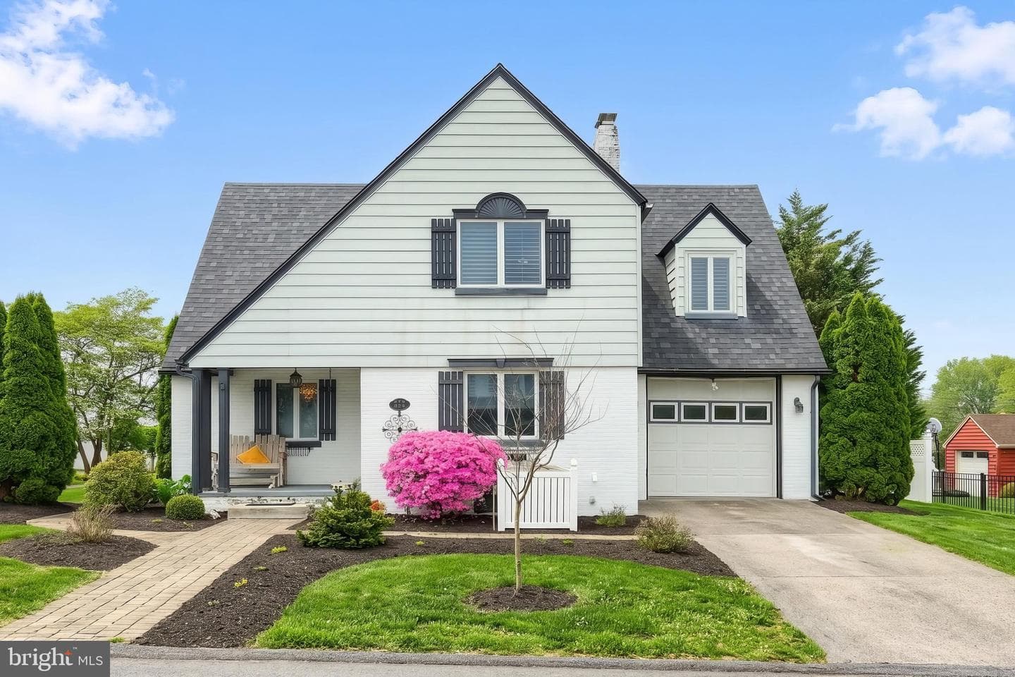 824 Grandview Road photo 3