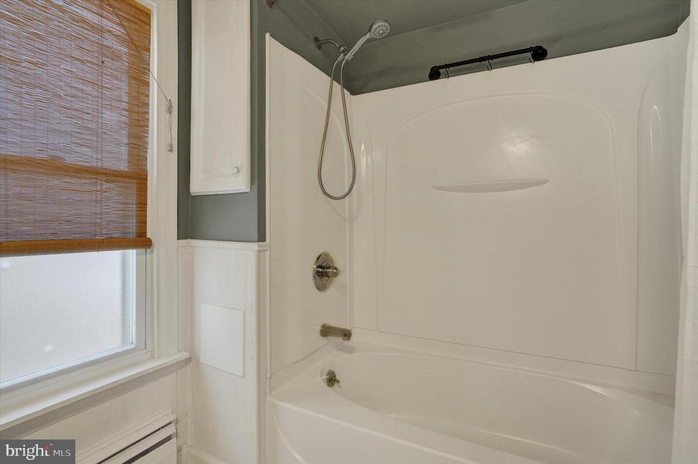 542 W Broadway photo 18
