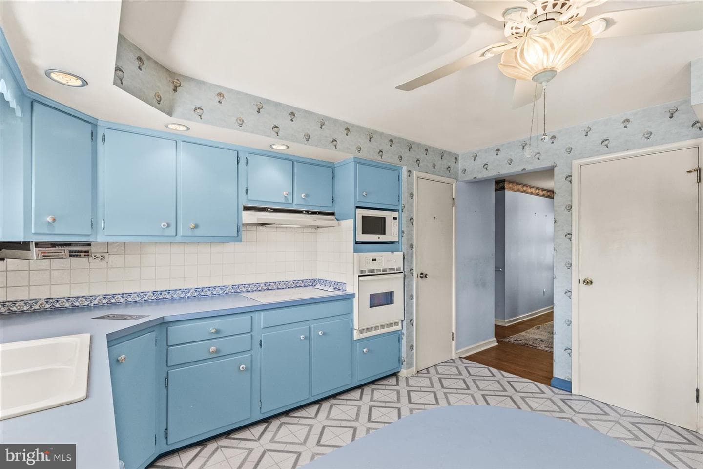 1445 Chapel Drive photo 13