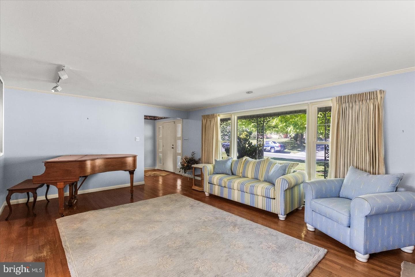 1445 Chapel Drive photo 4