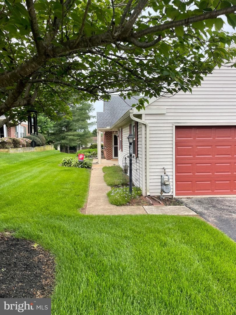 3276 Falcon Lane photo 3