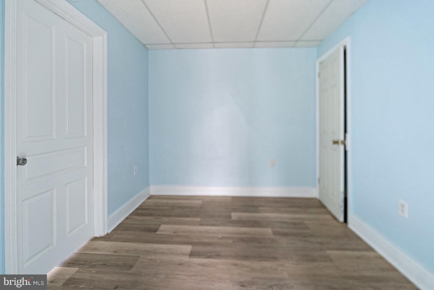 217 E King photo 6