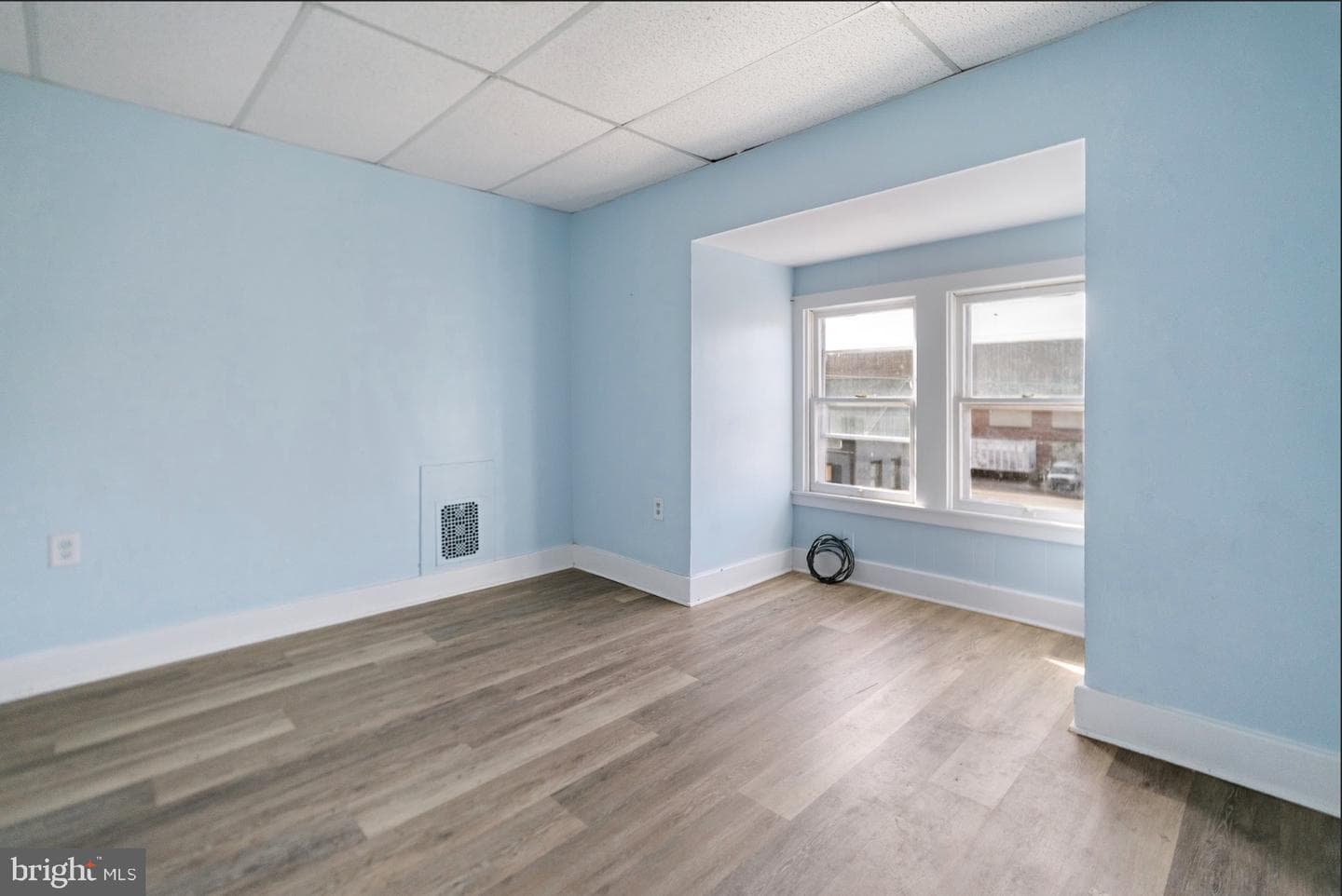 217 E King photo 8