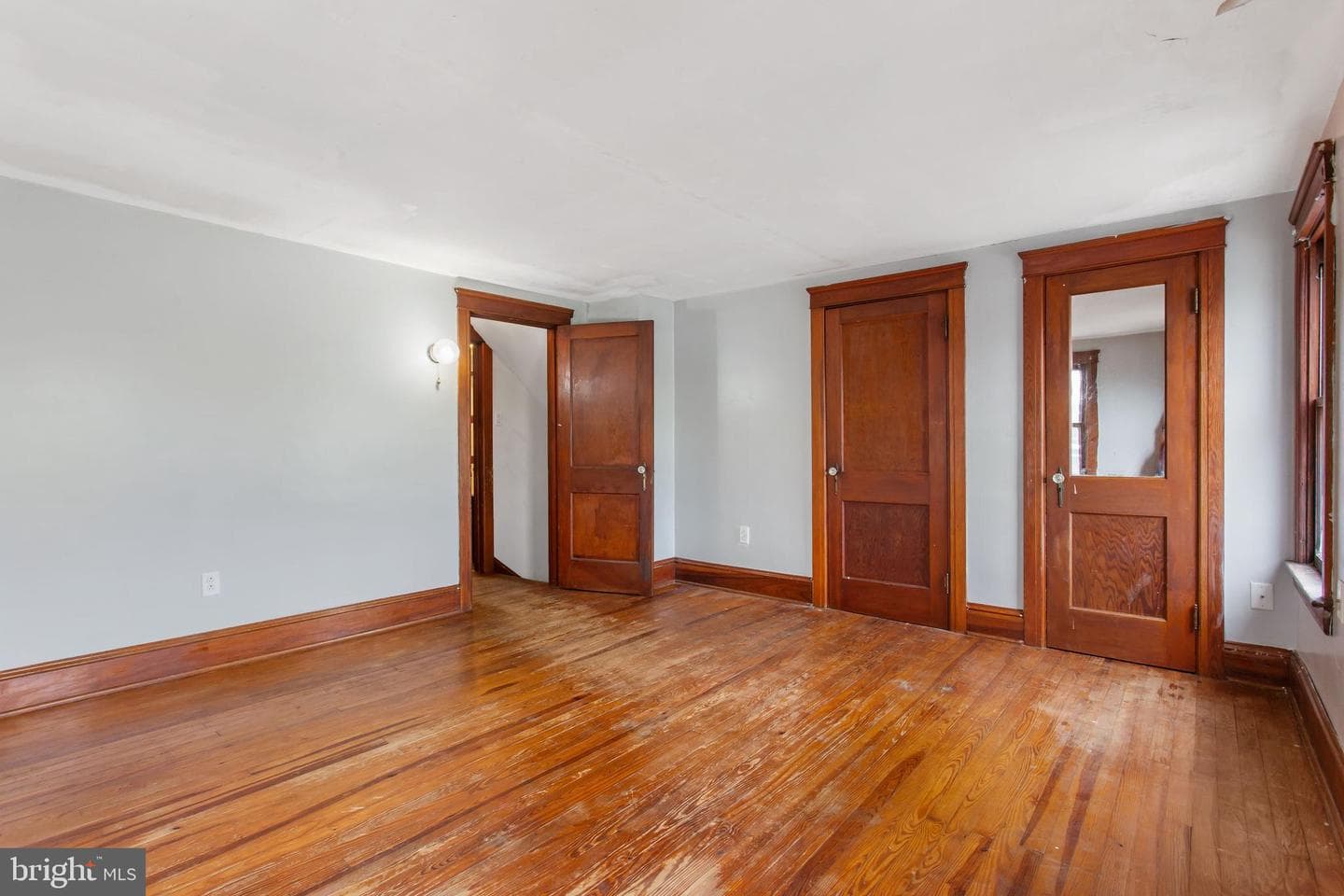 772 Baltimore Street photo 12