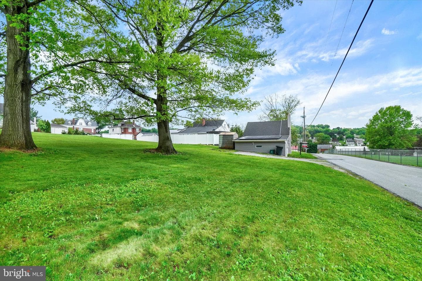 93 W High Street photo 18
