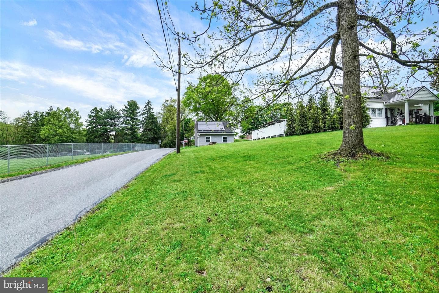 93 W High Street photo 19
