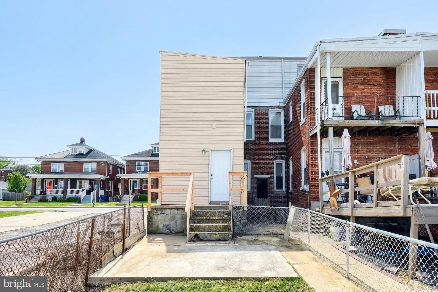 1415 W King Street photo 11
