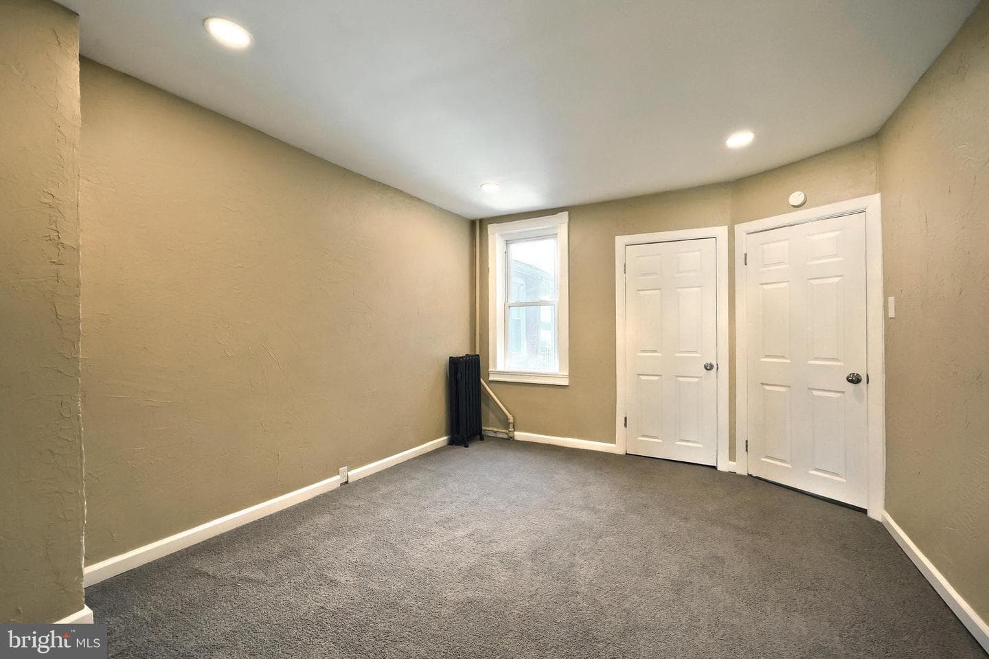 1415 W King Street photo 15
