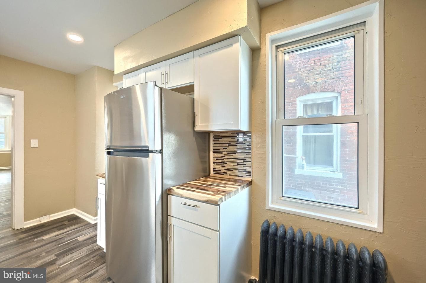1415 W King Street photo 9