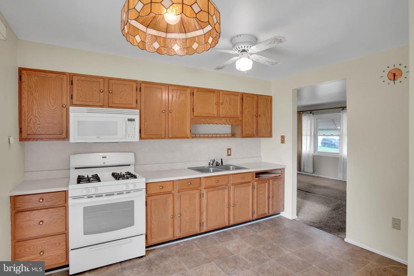 844 Gunnison Road photo 17
