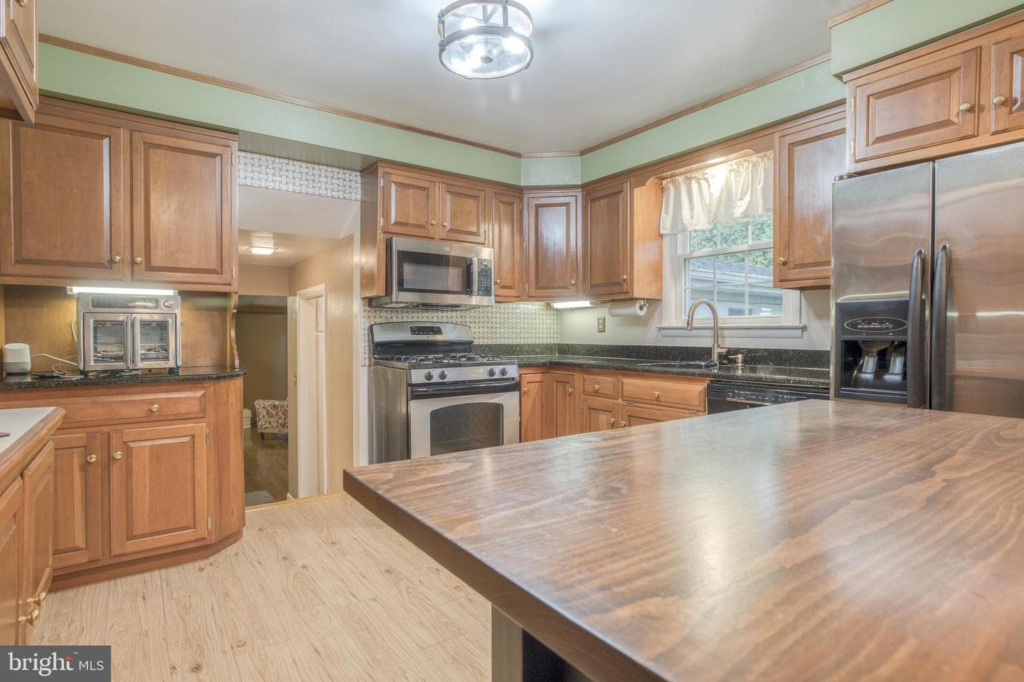 420 Cortleigh Drive photo 14