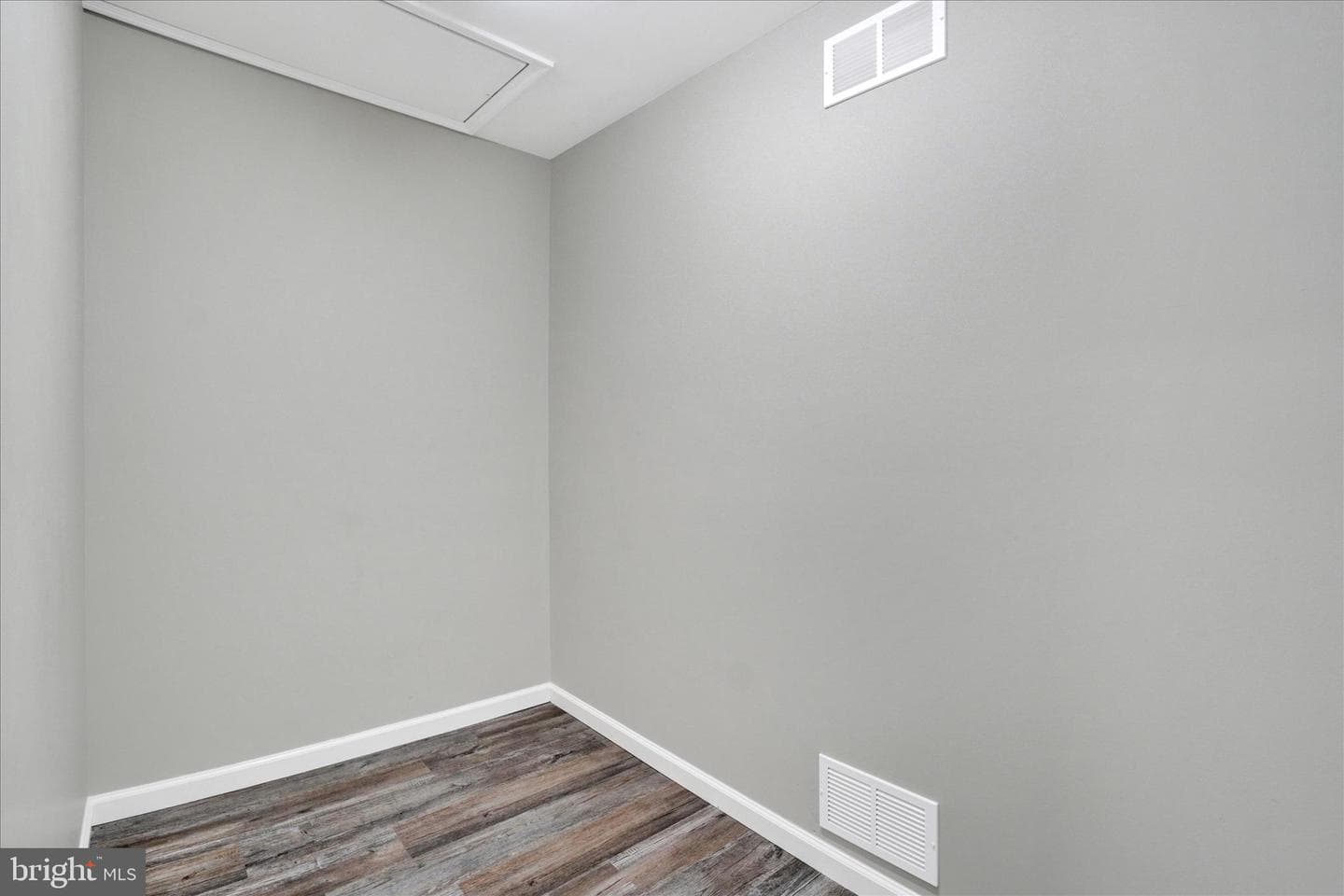 1542 Bonbar Road photo 16