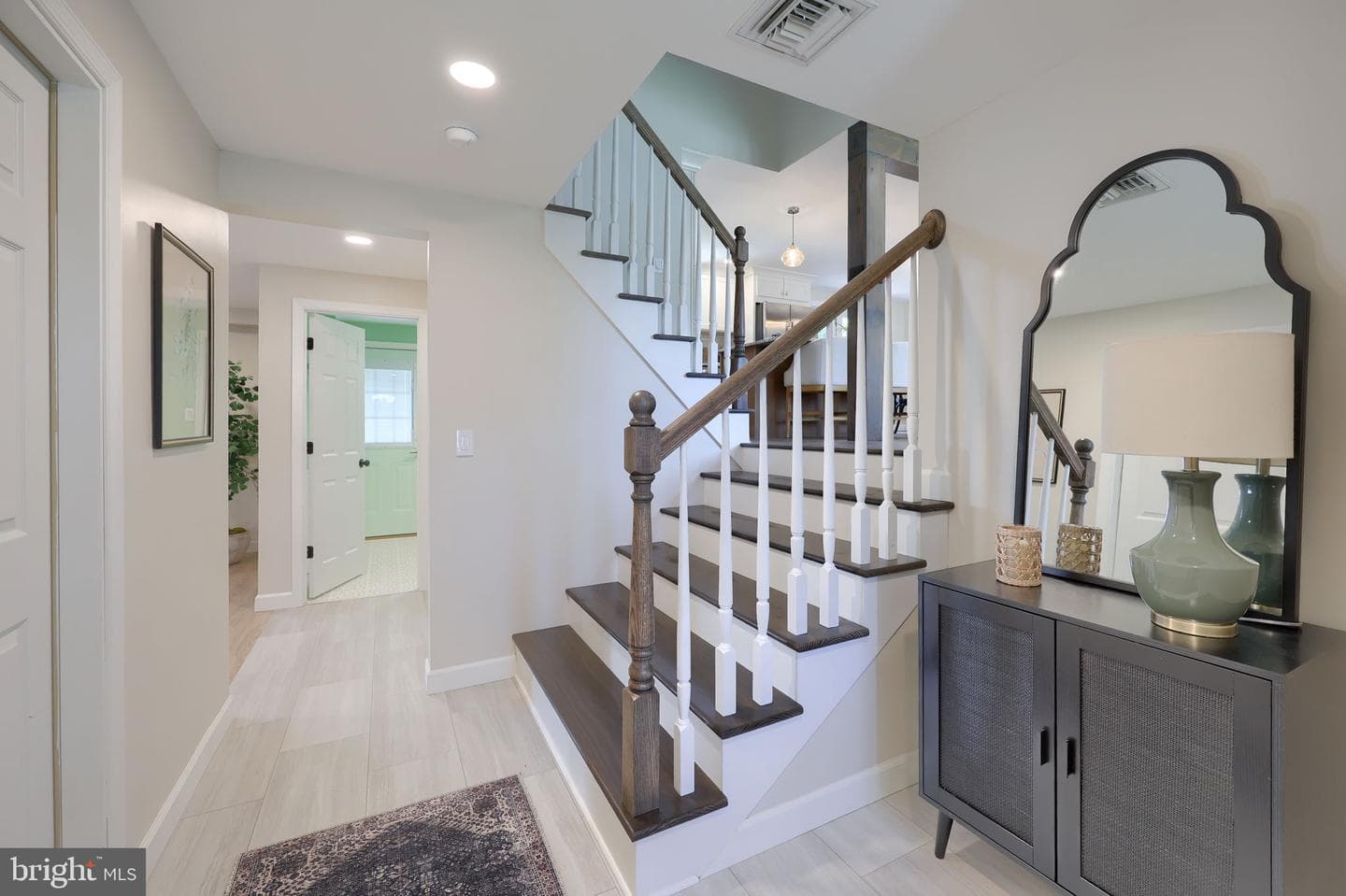 250 Nollyn Drive photo 2