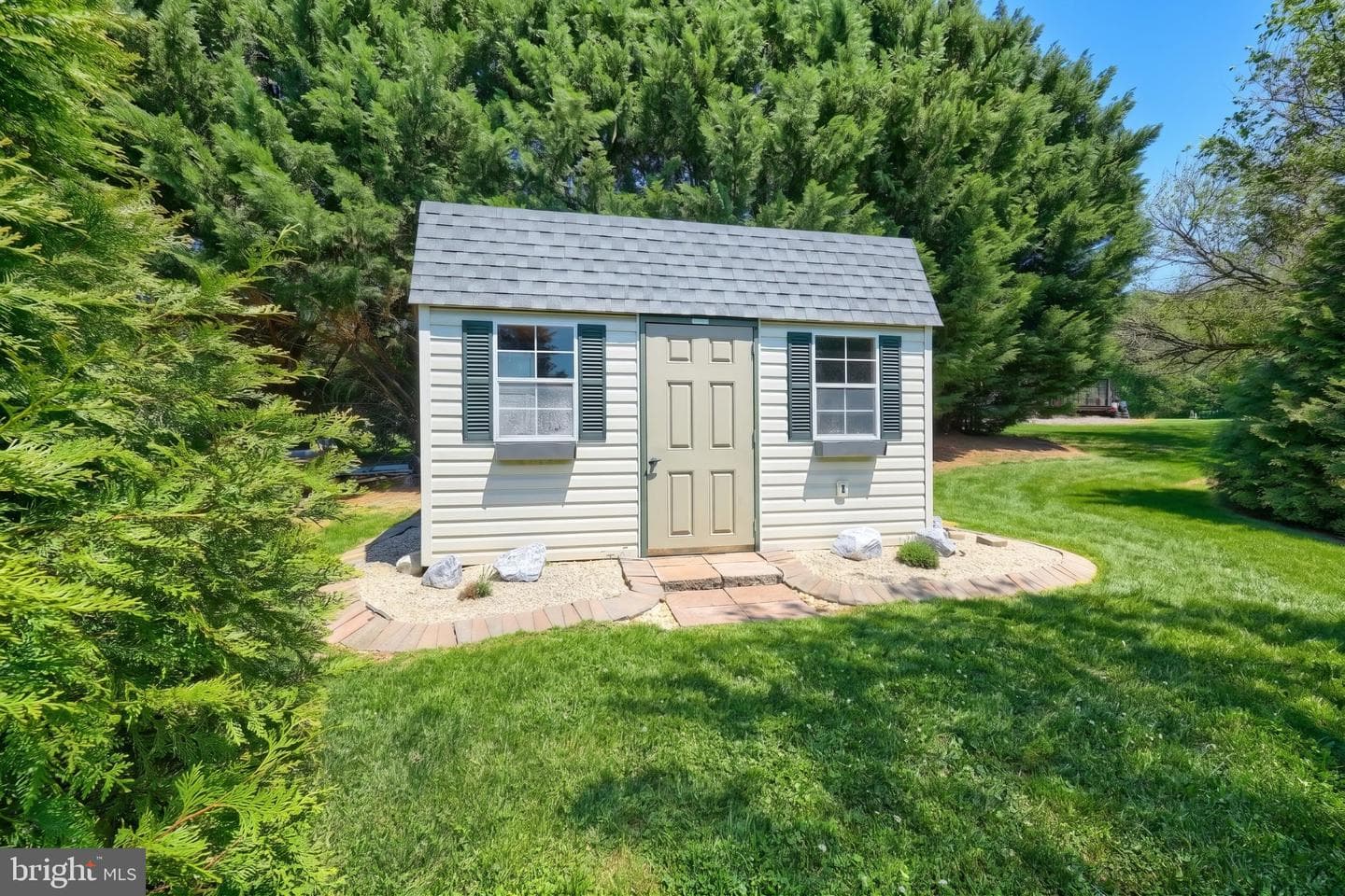 448 El Vista Drive photo 17