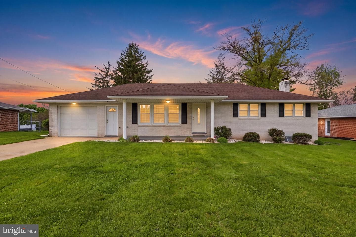 2330 Redwood Road, York