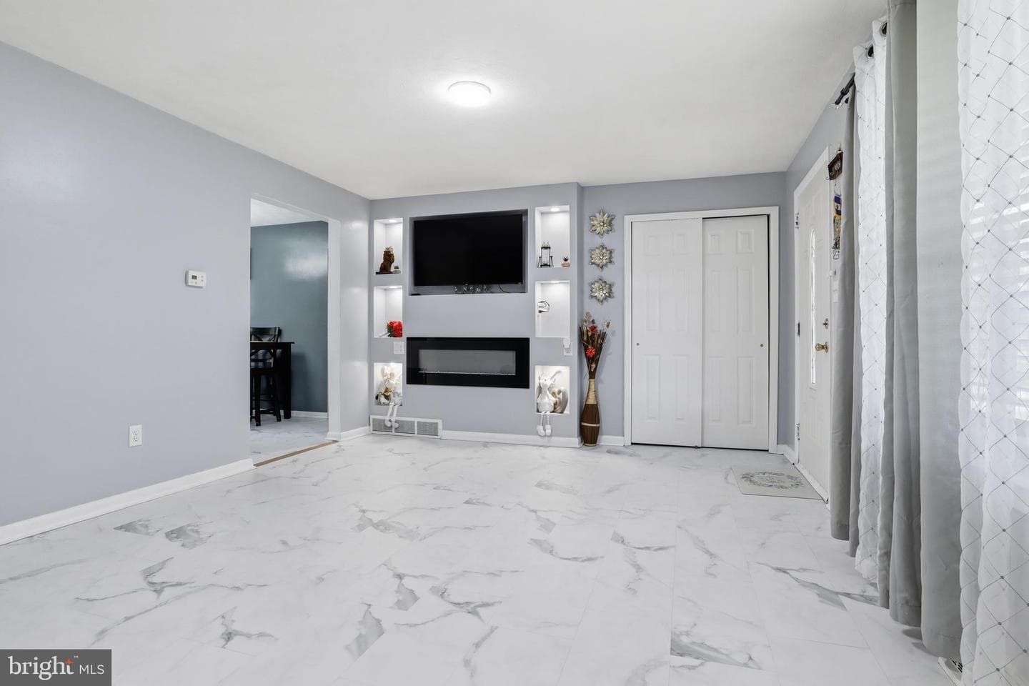 2330 Redwood Road photo 5