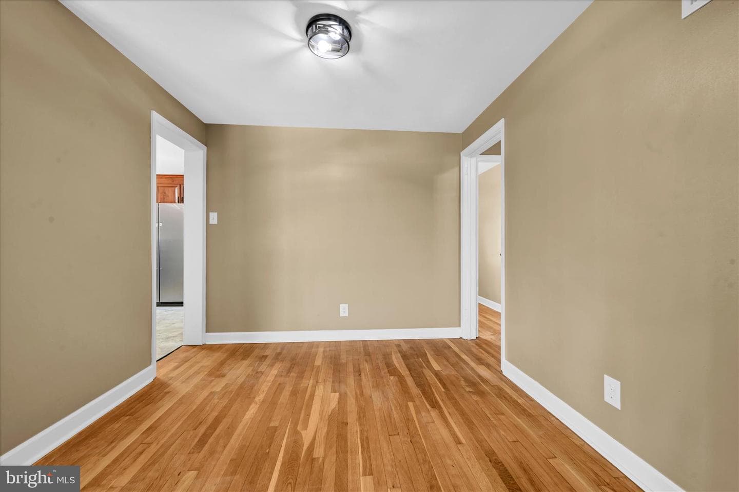 308 E Springettsbury photo 10