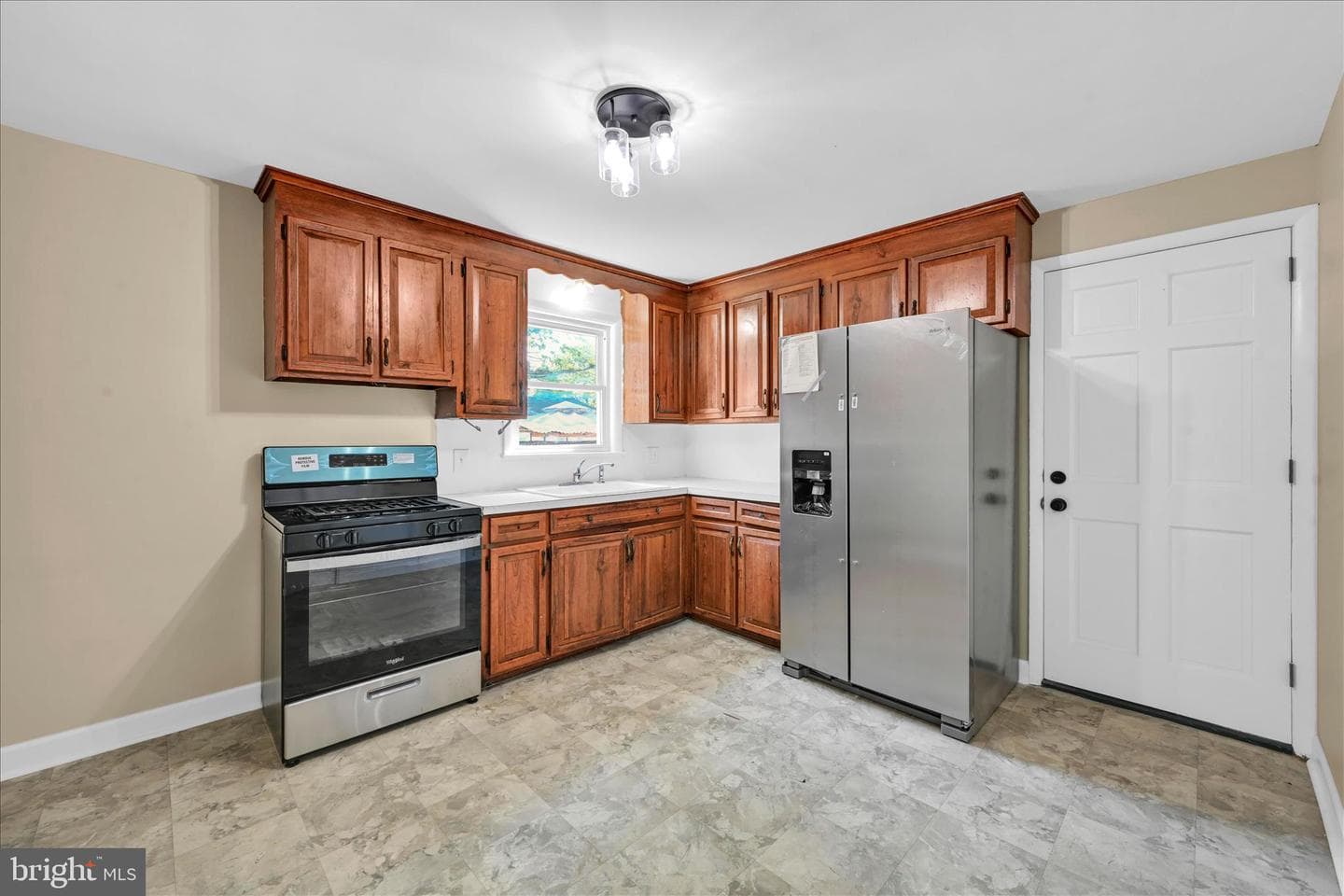308 E Springettsbury photo 11