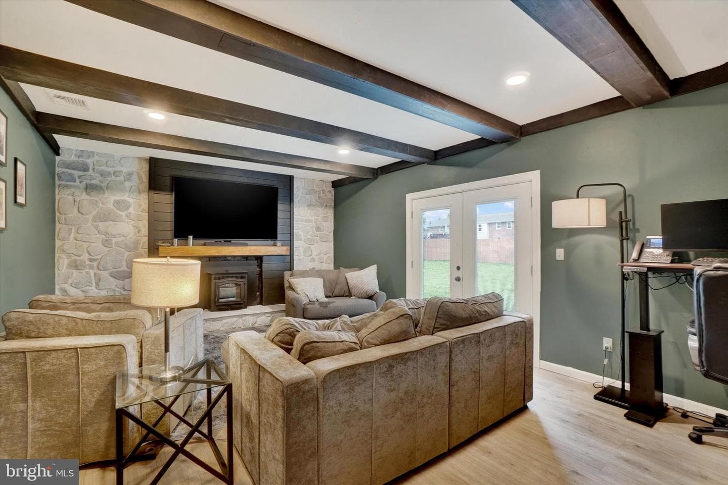 2252 Chestnut Road photo 13